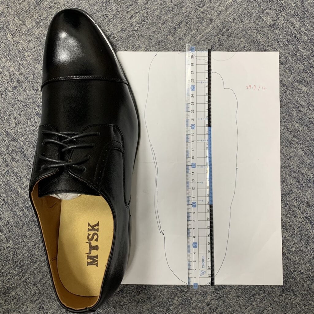 鞋子尺寸測量過程示意圖