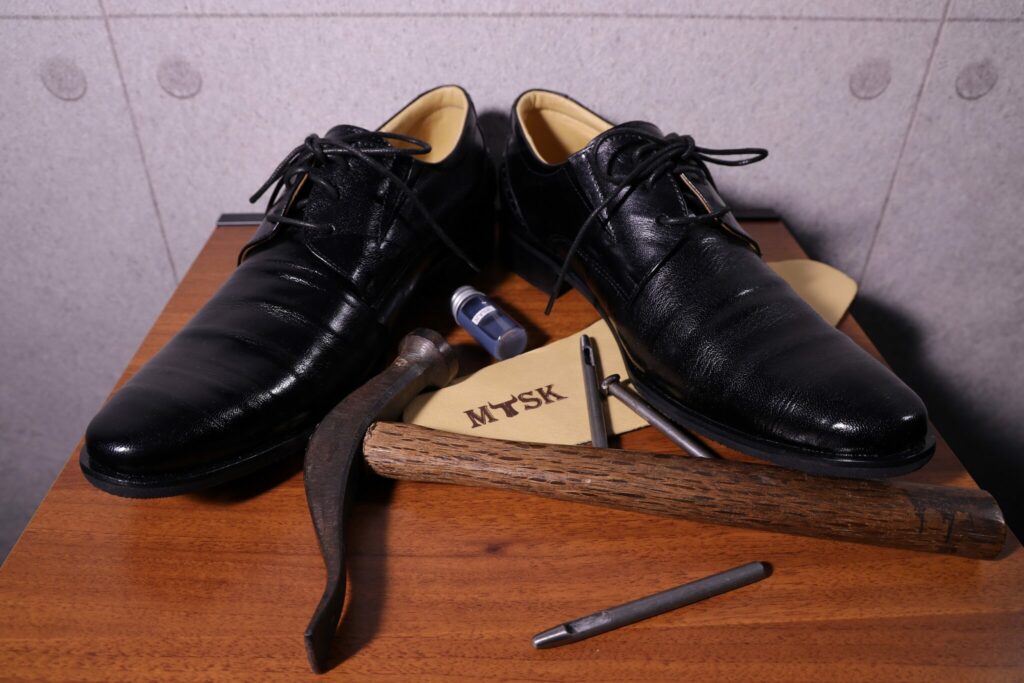 海鰻紋黑皮鞋2-2048x1365